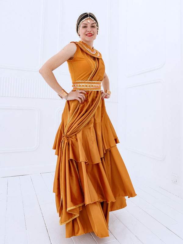 Индийский женский костюм Инду от компании АРТ и ШОК