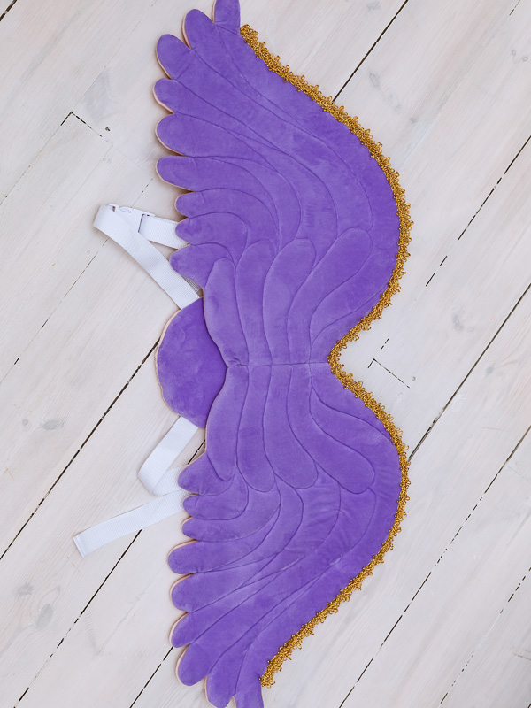 Крылья фиолетовые